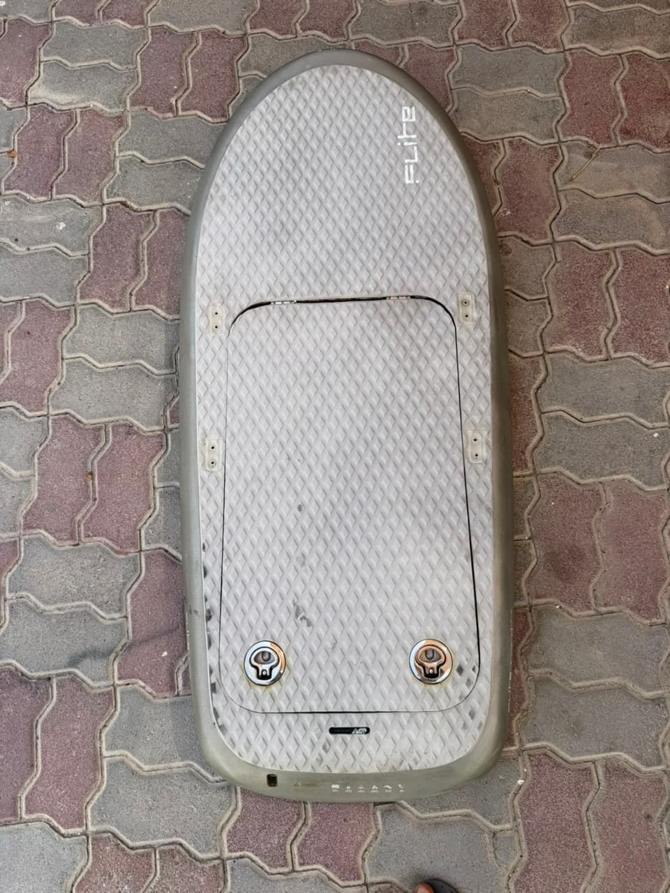 Ultra Efoil board 57L